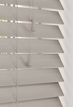 Clay Timberlux Basswood - Add a touch of luxury to your home with the Clay Timberlux Basswood blinds. These bespoke blinds are perfect for any room in your house. The clay shade is a neutral tone that will complement any home d&eacute;cor. Whether you have a contemporary or traditional aesthetic, these blinds are sure to make a statement.
