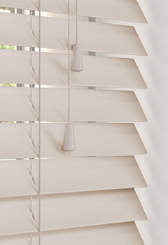 Linen Timberlux Basswood - The Linen Timberlux Basswood blinds are the perfect solution if you want to add a fresh and minimalistic ambience to your home! These bespoke, made-to-measure blinds are available in a range of sizes to suit your needs. The Linen shade is a warm, neutral shade that will complement any d&eacute;cor.
