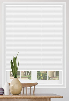 Bowery Blanc Freehanging Pleated Blind