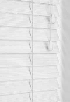Ultra White Wooden Blind