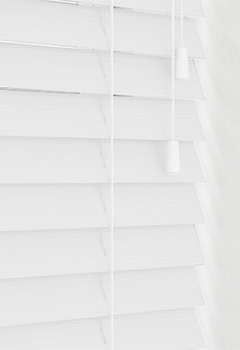 Native White Wooden Blind