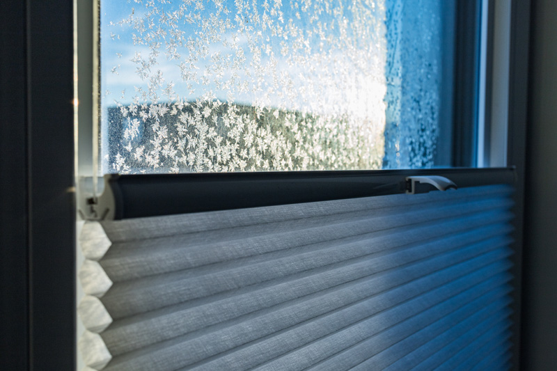 Can Thermal Blinds Save Energy?