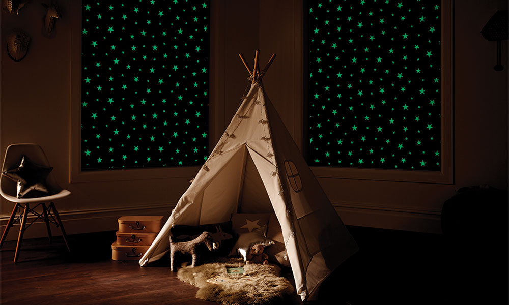 Can blackout blinds make a room totally dark? Can blackout blinds make a room totally dark?